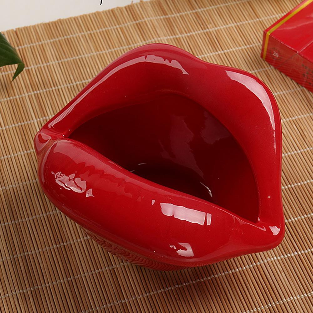 Cartoon Lips Shaped Ceramic Ashtray