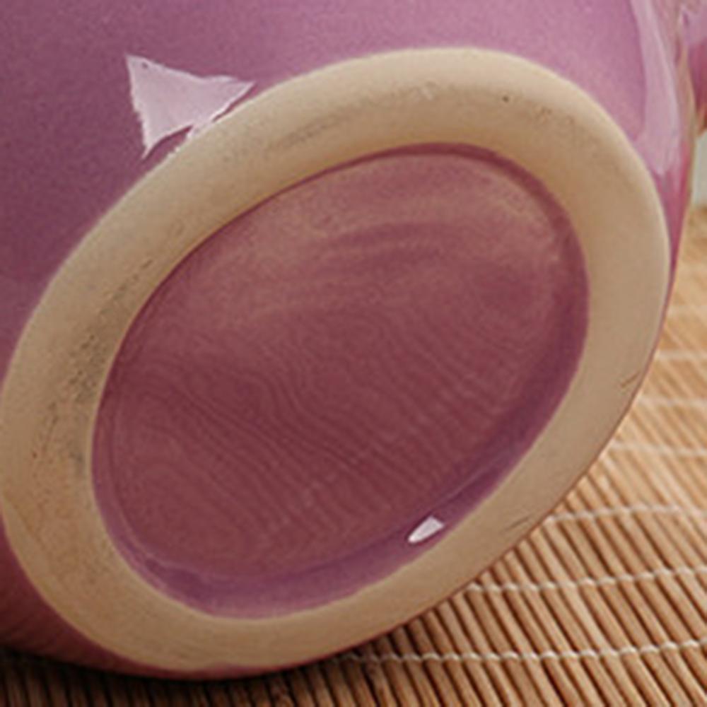 Cartoon Lips Shaped Ceramic Ashtray